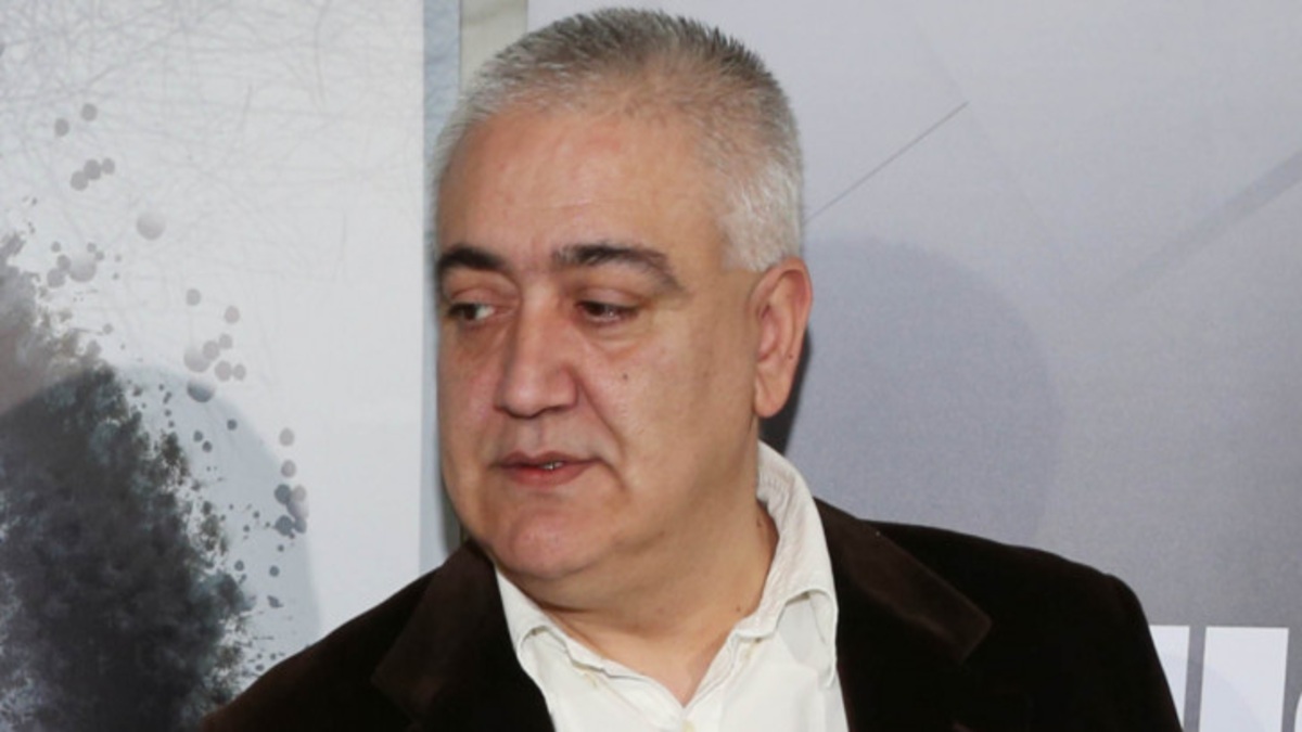 Εριστικός ο Κώστας Ζάπας για τις καταγγελίες τριών ανδρών ηθοποιών: “Μπορεί ο άλλος να αρνηθεί το γυμνό”