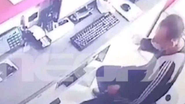 Ο σωστός, ο προβλεπόμενος, ο διαρρήκτης: Φόρεσε μασκούλα και να “μπουκάρει” και να κλέψει κατάστημα!