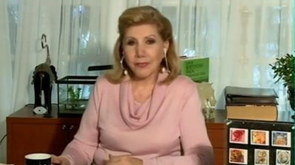 «Κεραυνονόλος έρωτας και ξαφνικά χρήματα…» – Τα τυχερά ζώδια σύμφωνα με την Λίτσα Πατέρα (Video)