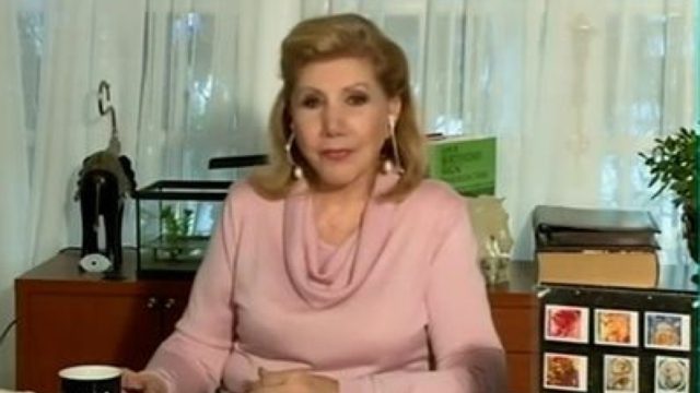 «Κεραυνονόλος έρωτας και ξαφνικά χρήματα…» – Τα τυχερά ζώδια σύμφωνα με την Λίτσα Πατέρα (Video)
