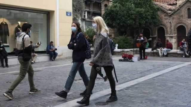 Ούτε «κόφτης» ούτε «κωδικός 2»: Αυτό είναι το μέτρο που προωθεί η κυβέρνηση για τα ψώνια