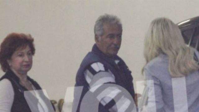 Ελένη Μενεγάκη: Η σπάνια εμφάνιση του πατριού της και η φωτογραφία αποκάλυψη με την Λιλίκα Παντζοπούλου