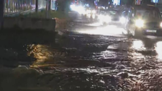 «Θέρισε» την χώρα η κακοκαιρία: Τραγικές εικόνες και κίνδυνος για απώλεια ζωών – Χαμός στα τηλεφωνικά κέντρα