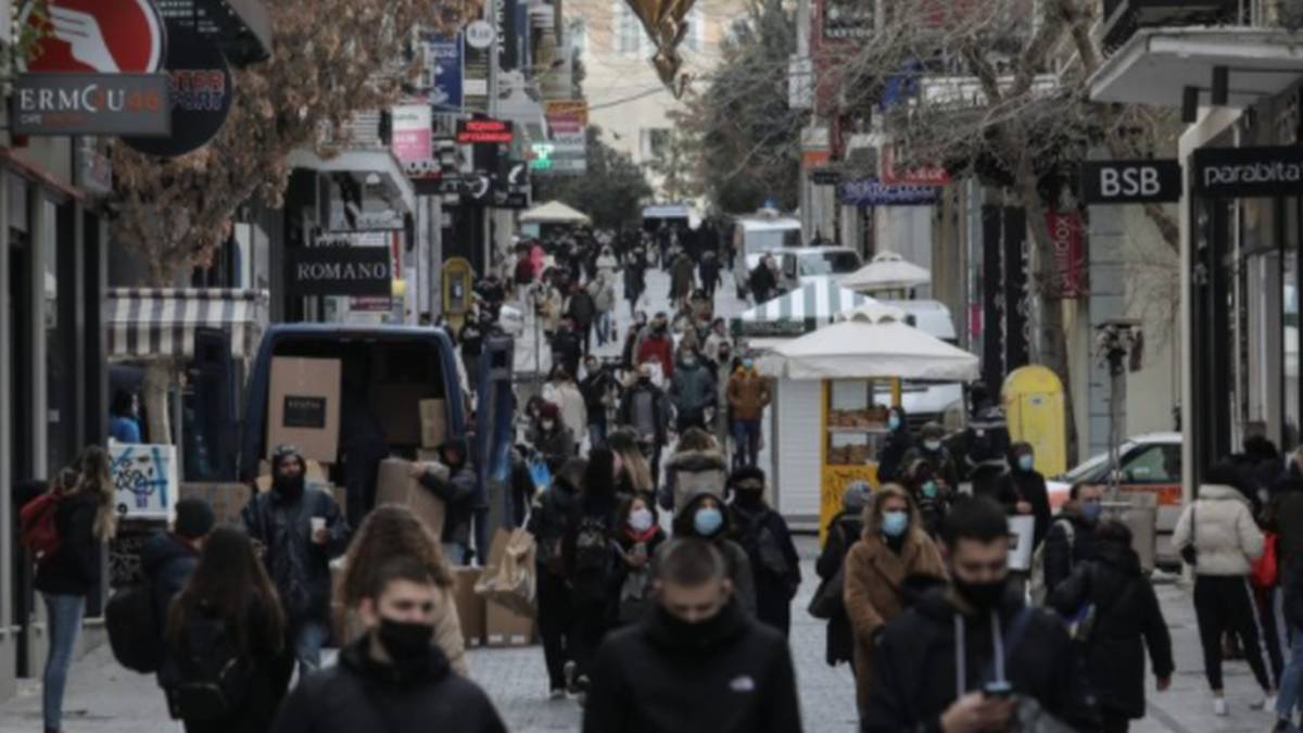 Κλείδωσε: Το πρώτο νέο μέτρο που παίρνει η κυβέρνηση μετά τον συνωστισμό στα μαγαζιά