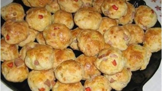Μπισκοτομπαλάκια με αλλαντικά και τυριά σκέτος Αφρός!