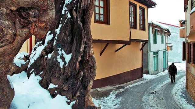 Η φωτογραφία της ημέρας: Νάουσα Ημαθίας – Η πόλη συνώνυμο της φυσικής ομορφιάς