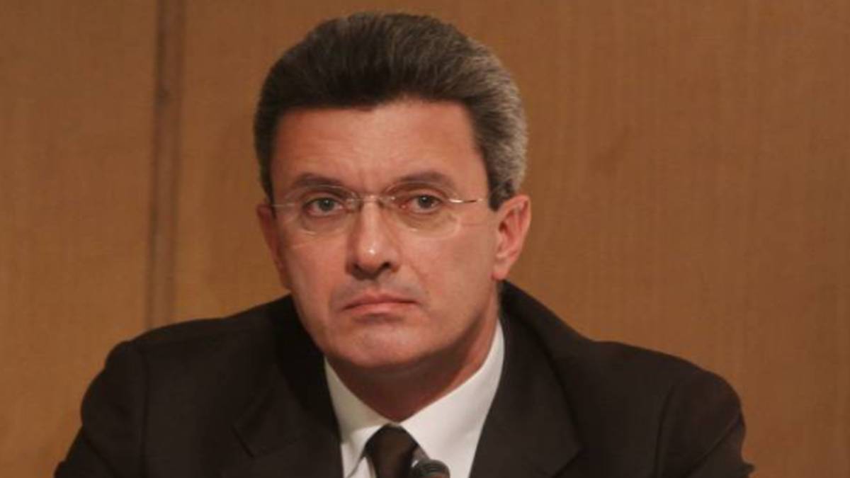 Βαρύ πένθος για τον Νίκο Χατζηνικολάου