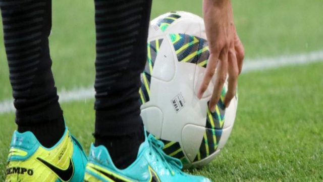Έριξαν χειροβομβίδα στο σπίτι γνωστού ποδοσφαιριστή – Σε κατάσταση σοκ η οικογένεια του