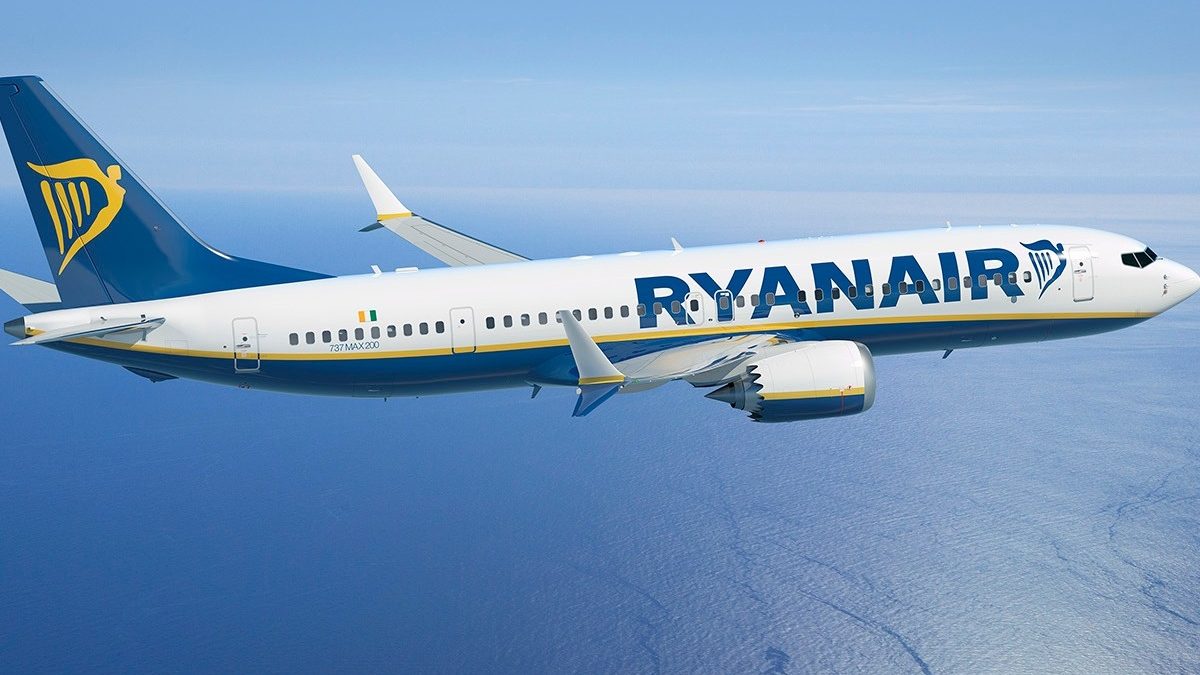 Ryanair: “Έσκασαν” 500.000 νέες θέσεις για το καλοκαίρι σε χαμηλές τιμές