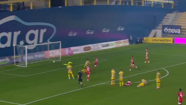Super League: Συνεχίζεται η επέλαση του Ολυμπιακού (Video)