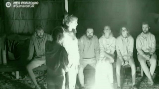 Survivor 4: Άγριο ξεκατίνιασμα στους Διάσημους: Έπιασαν την Κάτια Ταραμπάνκο να κλέβει φαγητό!