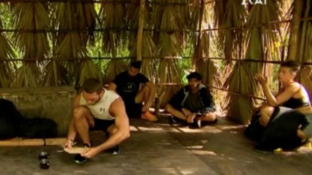 Survivor 4: Άγριος καβγάς πριν από τον χωρισμό των ομάδων – «Θες να με διώξεις…»
