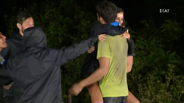 Survivor 4: Χαμός στον Άγιο Δομίνικο – Σε σχέση στο νησί Άννα Μαρία Βέλλη και Νίκος Μπάρτζης;