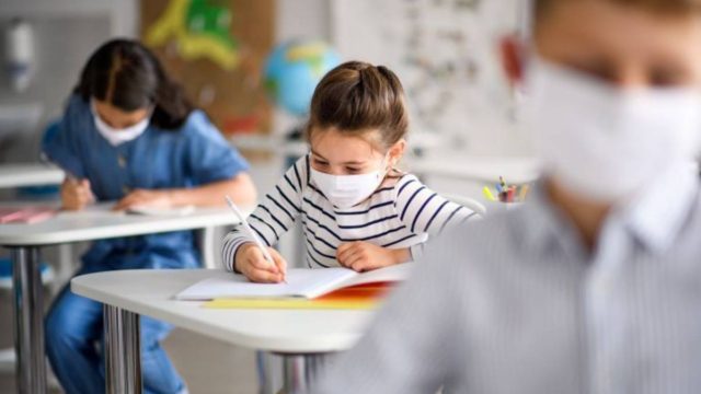 Κορωνοϊός: Τότε ανοίγουν οριστικά τα σχολεία