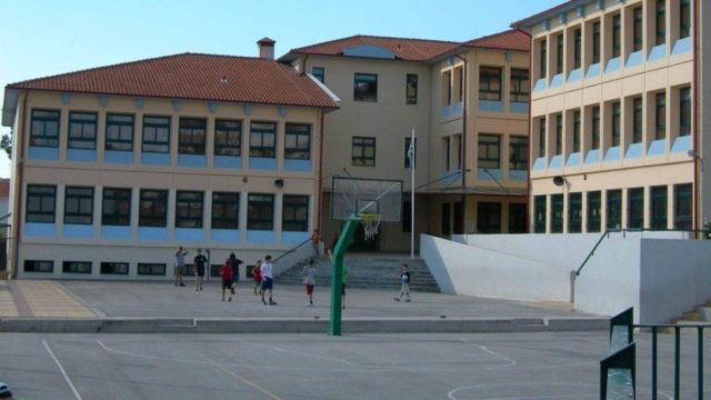 Κορωνοϊός: Ανοικτά παντού… πλην «κόκκινων» περιοχών Γυμνάσια και Λύκεια – Συνεχίζει να «μαραζώνει» ο αθλητισμός