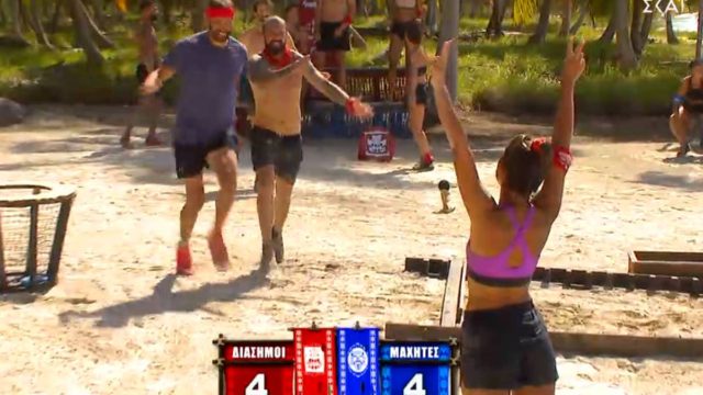 Survivor 4: “Ακόμα και για αγκαλιά που πάει ο Τριαντάφυλλος, τον περνάνε..” – Το Twitter ζει για να τον γλεντάει!
