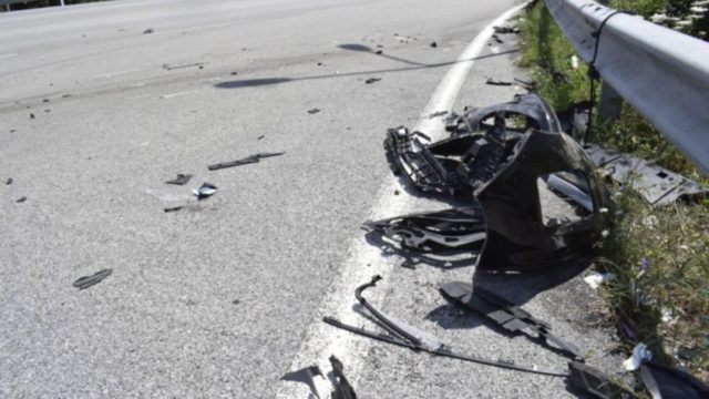 Σάμος: Τροχαίο δυστύχημα κατέληξε σε τραγωδία για μία παρέα νέων – Ένας νεκρός