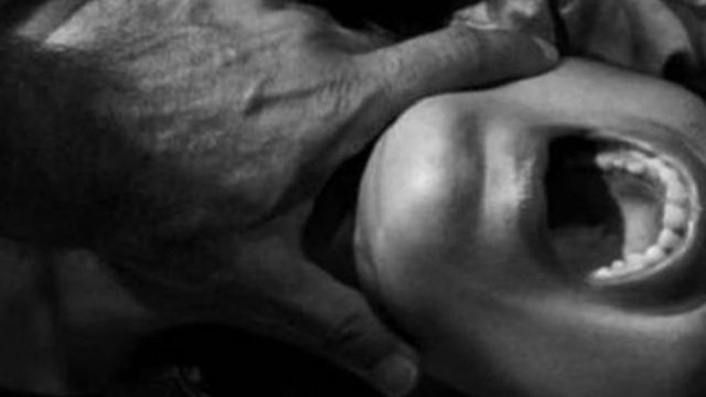 Εφιαλτικές στιγμές για 27χρονη: Άνδρας προσποιήθηκε τον ντελιβερά και την βίασε (Video)