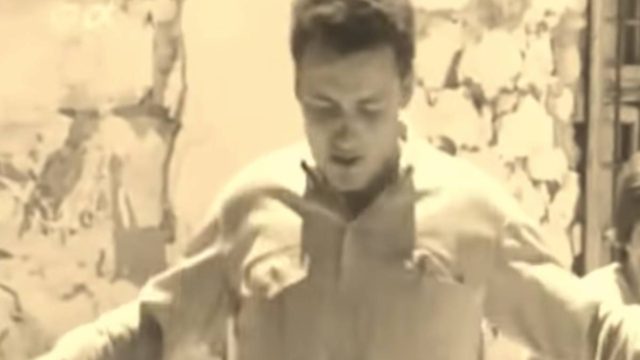 Αυθεντικό σωστό ζεϊμπέκικο… για λίγους μάγκες