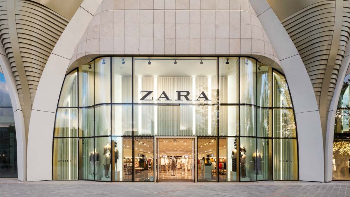 ZARA: Τσάντα ώμου σε τιμή σοκ – Κάντε τη δική σας πριν εξαντληθεί