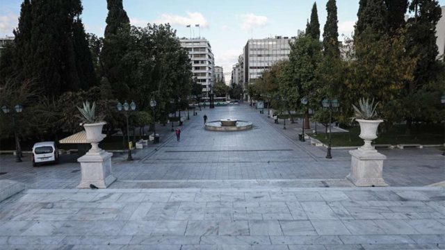 “Το πιθανότερο είναι φέτος το Πάσχα να είμαστε πολύ πιο χαλαροί” – Τι αναφέρει ο Αθανάσιος Εξαδάκτυλος