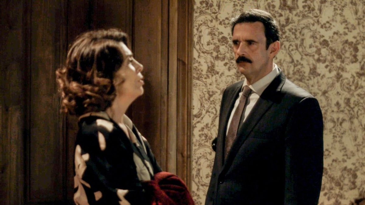 Άγριες Μέλισσες: Σοκάρεται η Μυρσίνη όταν μαθαίνει τα σχέδια του Δούκα για το γάμο τους