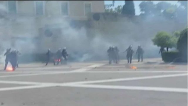 Χάος στο κέντρο της Αθήνας: Χημικά στο πανεκπαιδευτικό συλλαλητήριο!