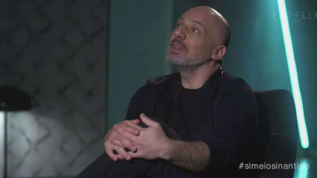 Νίκος Μουτσινάς: “Αυτή είναι η ιδανική σχέση και πιστεύω ότι υπάρχει”