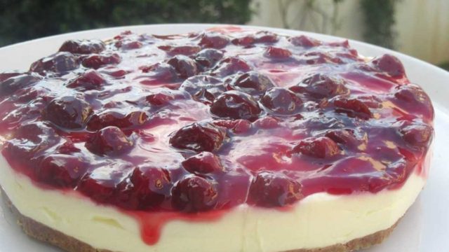 Τσιζκέικ… της κόλασης με ζαχαρούχο γάλα