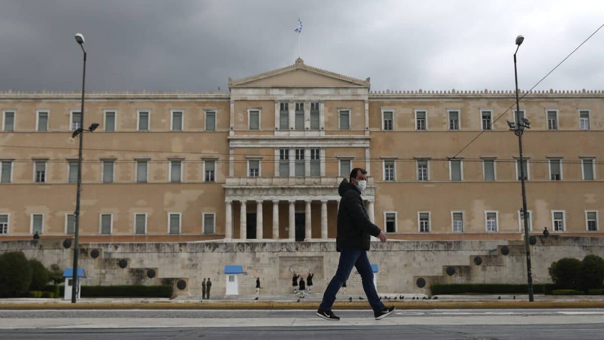 “Βόμβα” για τον κορωνοϊό: Πρόσω ολοταχώς για ολικό lockdown – “Καίνε” την Αττική τα στοιχεία του Σωτήρη Τσιόδρα