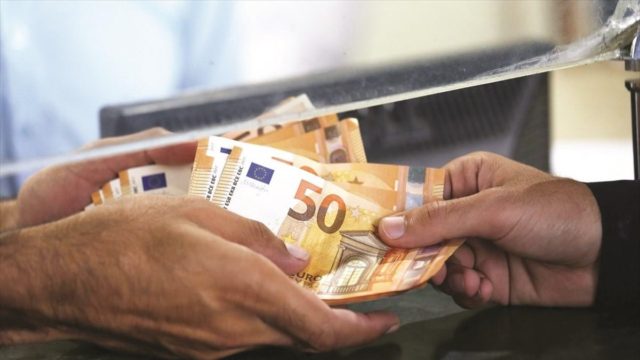 Επιστρεπτέα προκαταβολή 5: Μέχρι πότε θα γίνουν οι αιτήσεις – Τι ισχύει με την δεύτερη ευκαιρία