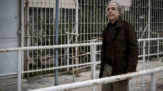 Αλητεία: Επίθεση στο Action 24 για τον Δημήτρη Κουφοντίνα