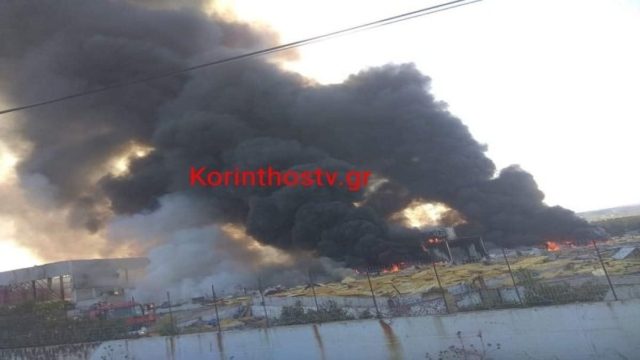 Φωτιά σε εργοστάσιο στο Ζευγολατιό – Φόβοι για έκρηξη (Video)