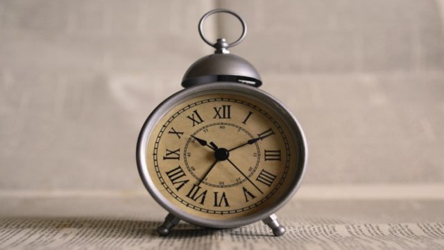 Αλλαγή ώρας 2021: Τον Μάρτιο γυρνάμε τους δείκτες των ρολογιών μας μια ώρα μπροστά