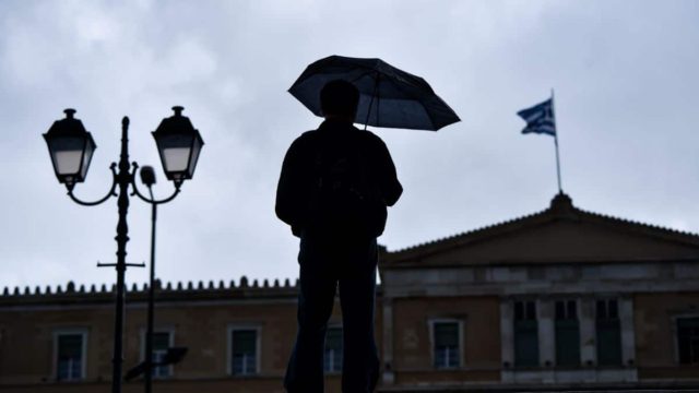Καιρός σήμερα: Νεφώσεις με βροχές και καταιγίδες