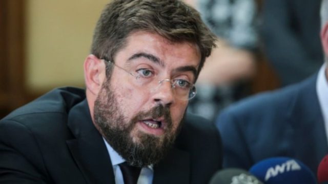 Κορωνοϊός: Θετικός στο μεταλλαγμένο στέλεχος του ιού ο Μιχάλης Καλογήρου
