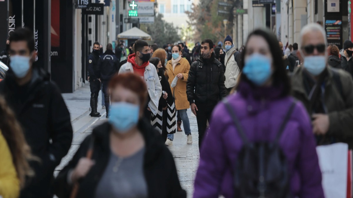 “Βόμβα” για τον κορωνοϊό: “Όσο καθυστερεί το εμβόλιο, αυξάνεται η πιθανότητα των μεταλλάξεων”