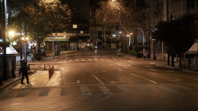 Κορωνοϊός: Καθολικό lockdown σε Αχαΐα και Εύβοια – Ποιες είναι οι «κόκκινες» περιοχές