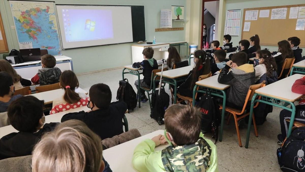 Συναγερμός στη Σπάρτη: Πλήθος κρουσμάτων κορωνοϊού σε Δημοτικό σχολείο