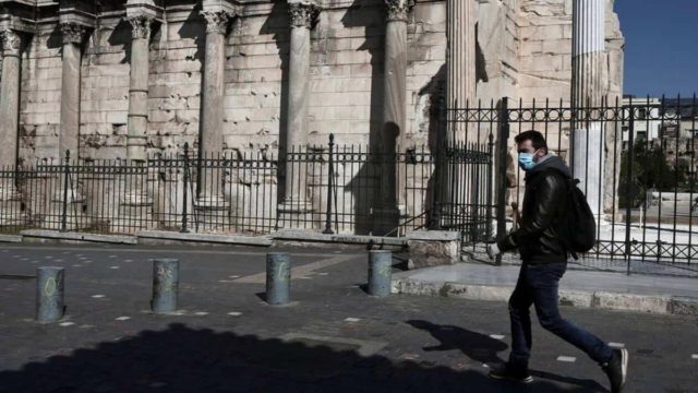 “Βόμβα” για τον κορωνοϊό: “Να είμαστε προετοιμασμένοι για την αυξητική τάση των κρουσμάτων”