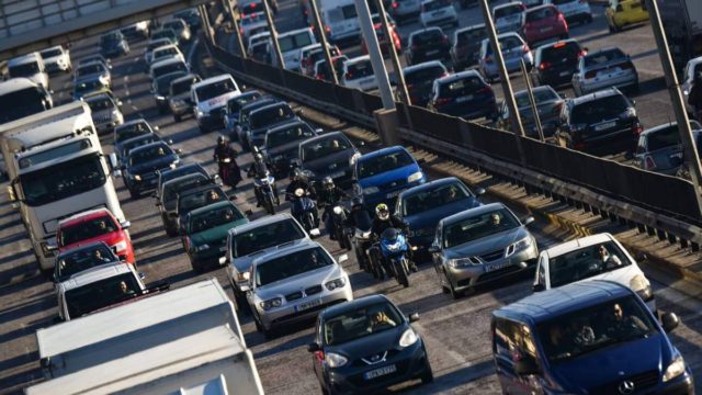 Τέλη κυκλοφορίας 2021: Δύο μέρες ακόμη μέχρι την λήξη προθεσμίας – Πως θα τα πληρώσετε