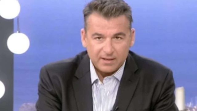 Απίθανος Γιώργος Λιάγκας! Ποια χιόνια στην Αττική; Δείτε τον με μαγιό στην παραλία (ΦΩΤΟ)