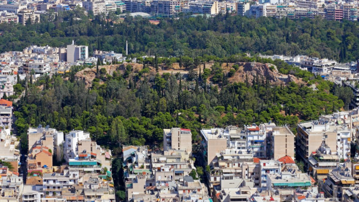 Τραγωδία στην Αθήνα: Βρέθηκε νεκρός άνδρας στον λόφο του Στρέφη