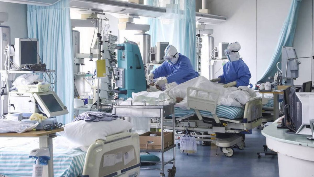 Κορωνοϊός: Στο 72% η κάλυψη στις ΜΕΘ της Αττικής – Προετοιμασίες για καθολικό lockdown και στην Πάτρα