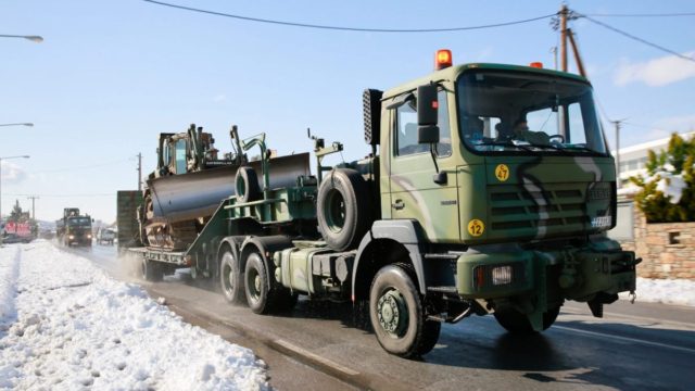 Κακοκαιρία “Μήδεια”: Βγαίνει στους δρόμους ο στρατός