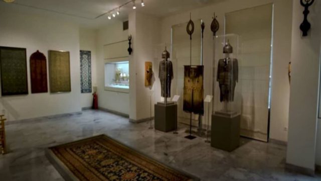 Μουσείο Μπενάκη: Η περίφημη ιστορία ενός σπάνιου ορειχάλκινου κιβωτίδιου του 1220