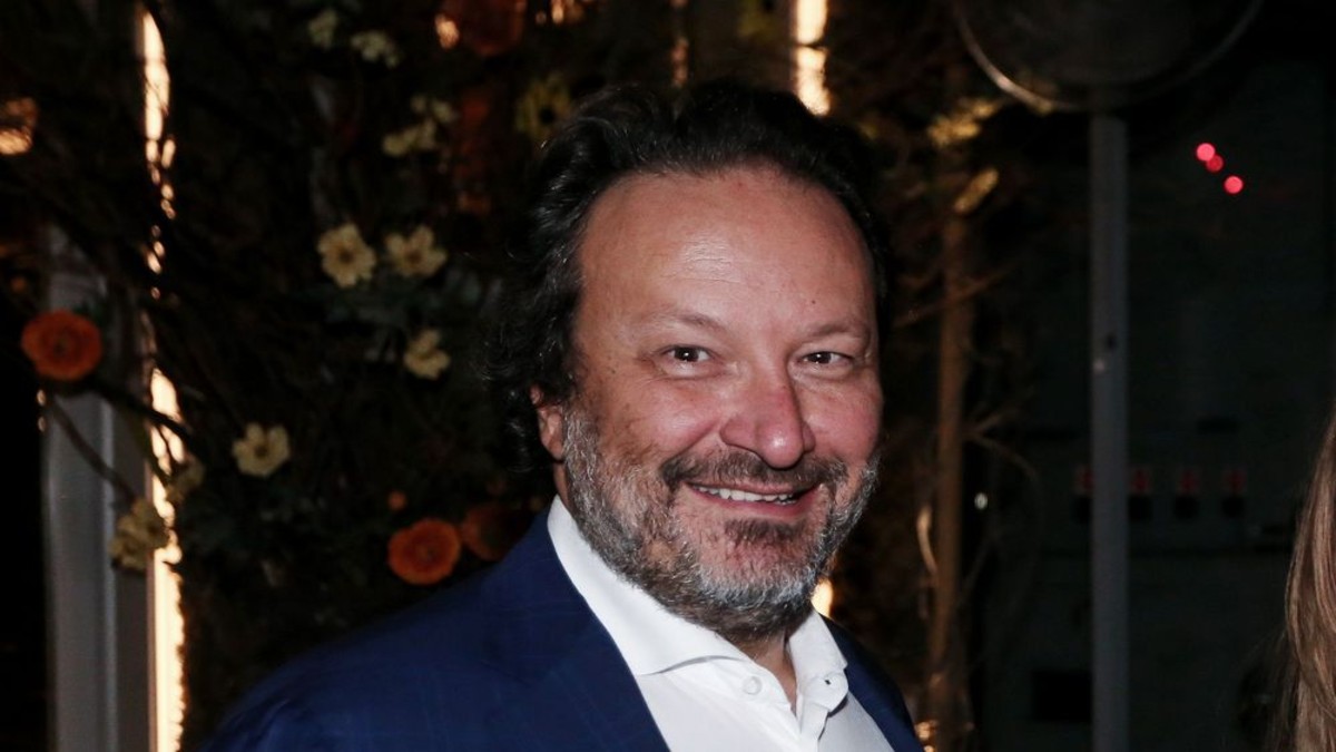 Υπόθεση Λιγνάδη – “Επίθεση” στον Διονύση Παναγιωτάκη: “Υποστηρίζετε αυτό το απόβρασμα”