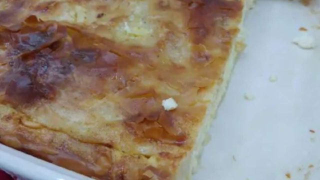 Πανεύκολη τυρόπιτα με ελάχιστα υλικά