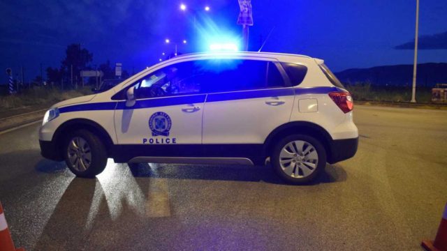 Συναγερμός στο Βύρωνα: Κινητοποίηση για εμπρηστικό μηχανισμό έξω από σπίτι αστυνομικού