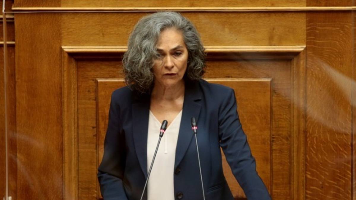 Σοκαριστική καταγγελία: Προπηλακισμός της αντιπροέδρου της Βουλής Σοφίας Σακοράφα από την Αστυνομία!